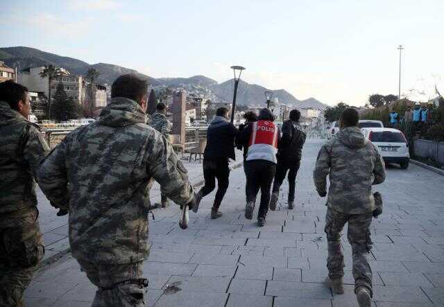 Antakya'da hırsızlık şüphelisine vatandaşlardan sert tepki