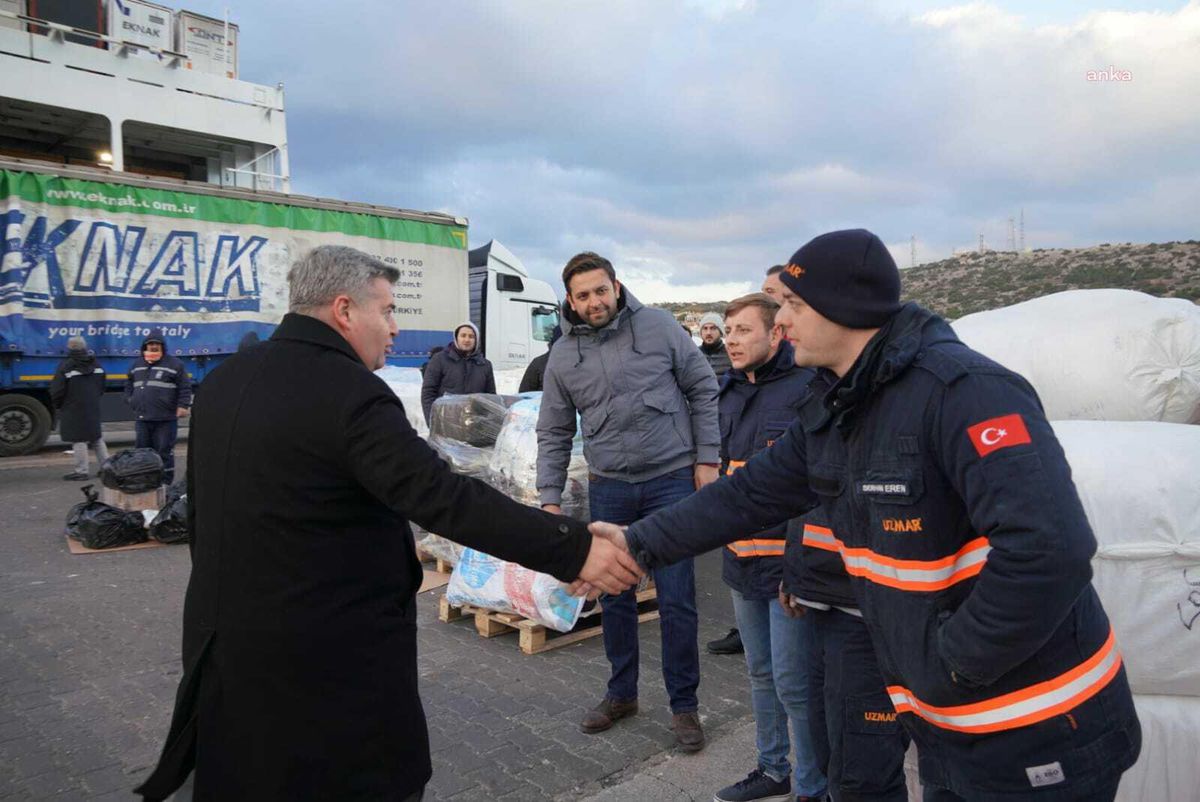 Çeşme Tek Yürek Oldu