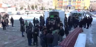 Deprem ailesini hayattan kopardı: Eşi, 4 yaşındaki kızı, kız kardeşi ve kuzeni toprağa verildi