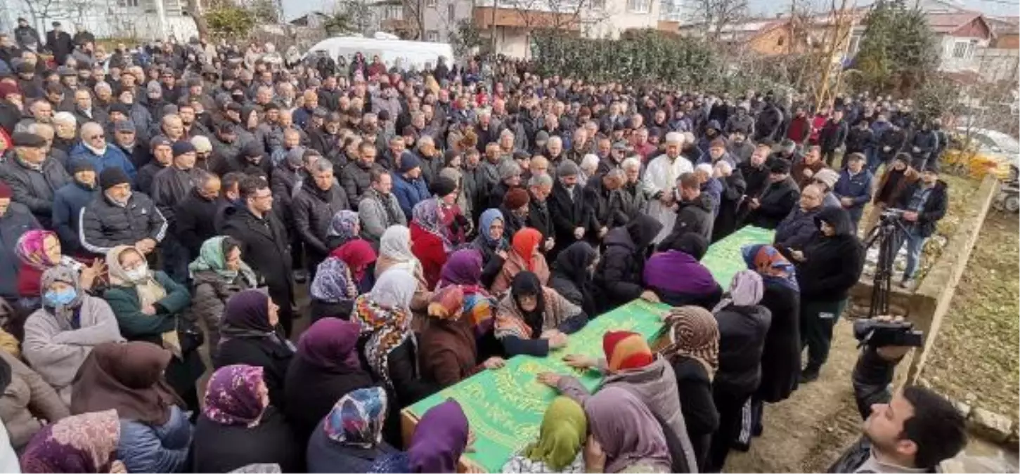 Depremde hayatını kaybeden 1\'i çocuk 6 kişi Ordu\'da toprağa verildi