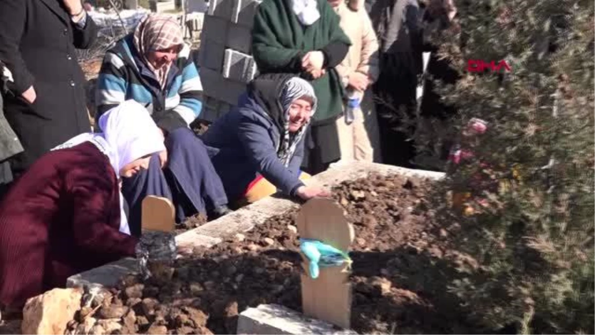 DEPREMDE ÖLEN KIZI VE TORUNUNU 2 GÜN ARAYLA TOPRAĞA VERDİ