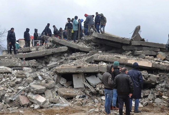 Depremin Vurduğu Suriye'de Halk Kan Bağışı Merkezlerine Akın Etti