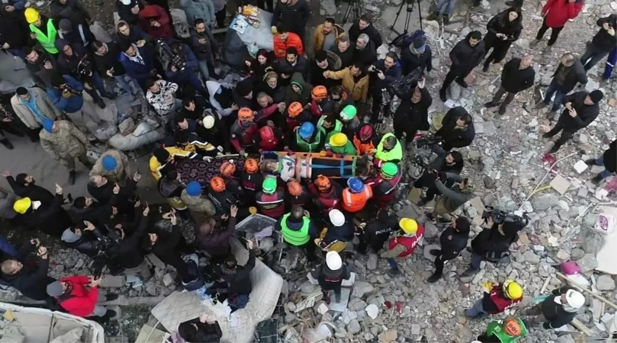 EGM: "Mesai arkadaşlarımız enkazdan sağ olarak kurtarıldı"