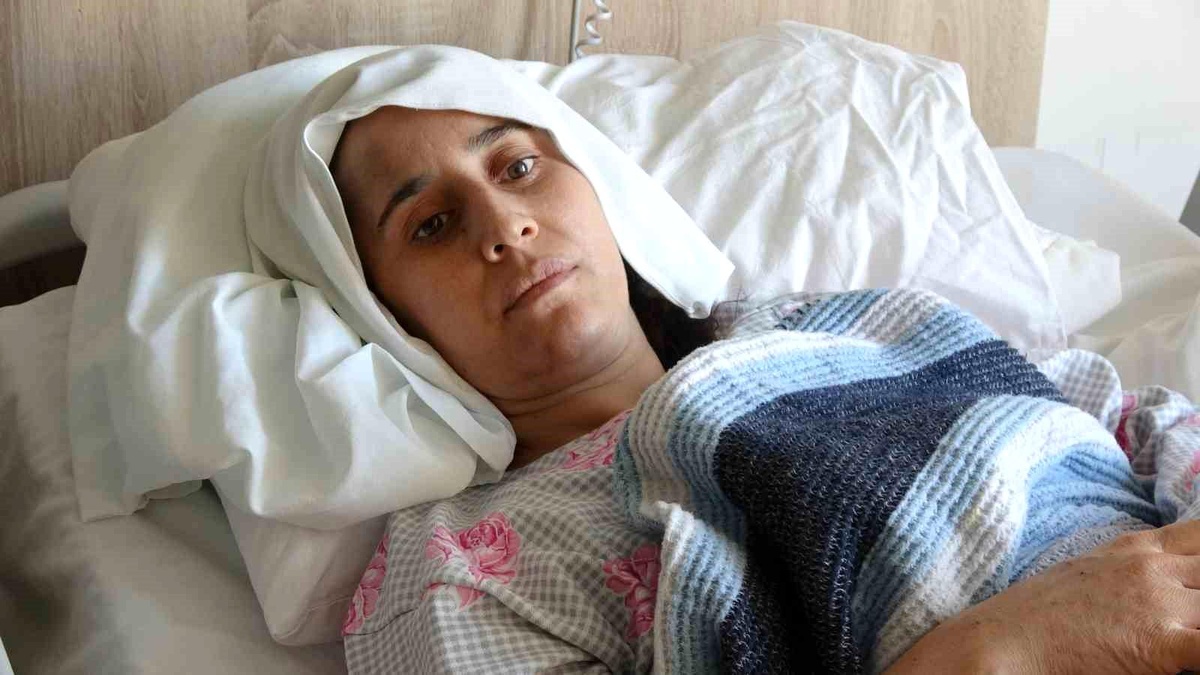 Eşi yanında can veren anne, kızıyla birlikte geçirdiği enkaz altındaki saatleri anlattı: Anne ölelim artık