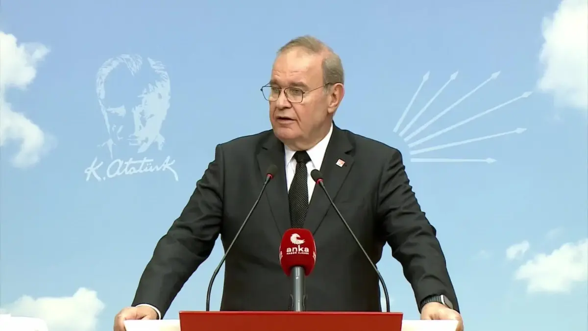 Faik Öztrak: "Büyük Marmara Depreminde Bile, Ohal İlan Edilmedi, Ama Yetki Obezi Erdoğan, Depremi Fırsat Bilip Ohal İlan Etti"