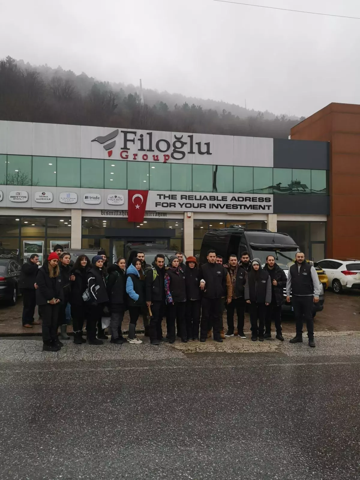 Filoğlu Group ailesi ve Filoğlu Derneği'nden depremzedelere yardım