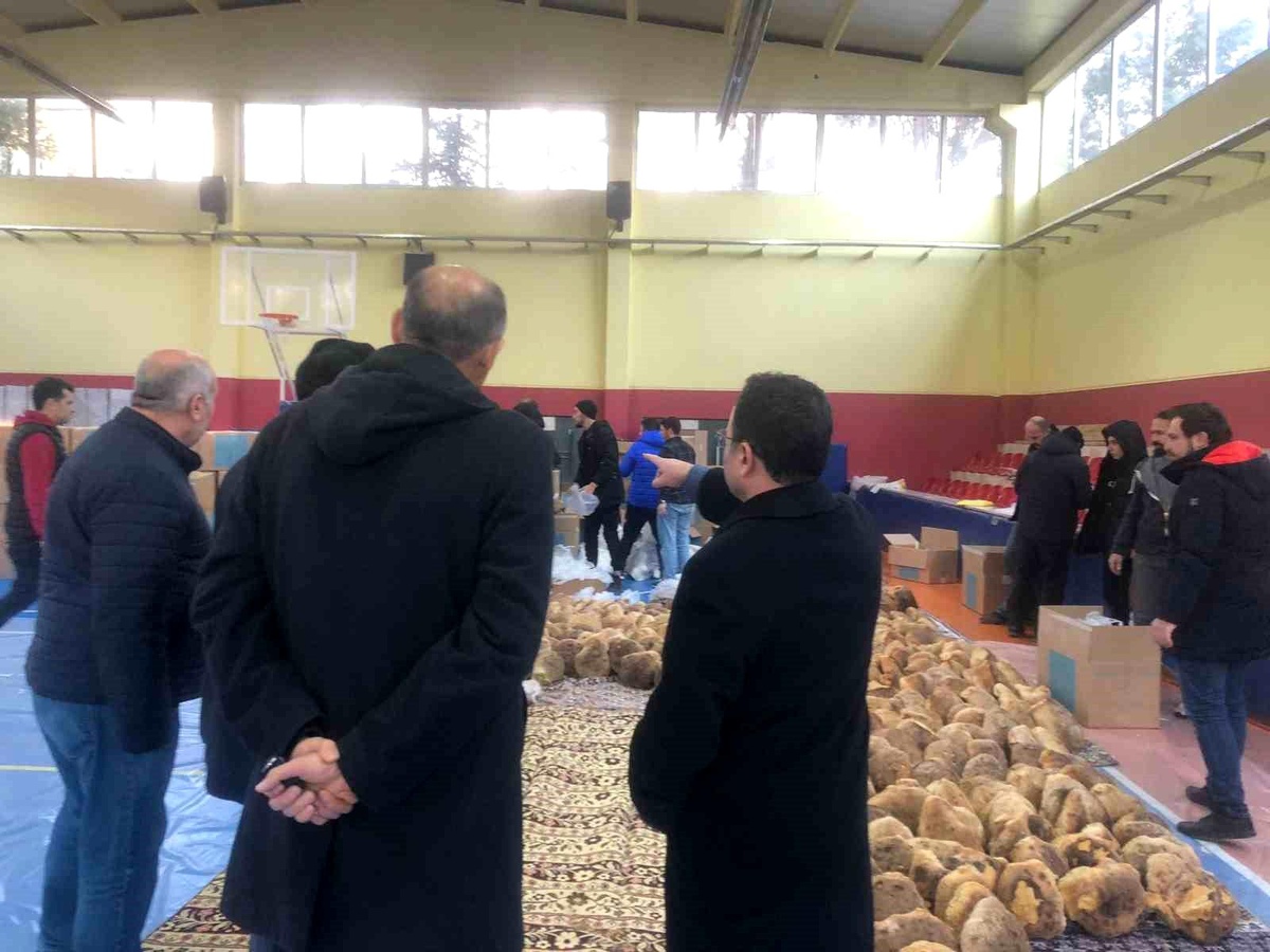 Gediz\'den deprem bölgesine 10 bin köy ekmeği