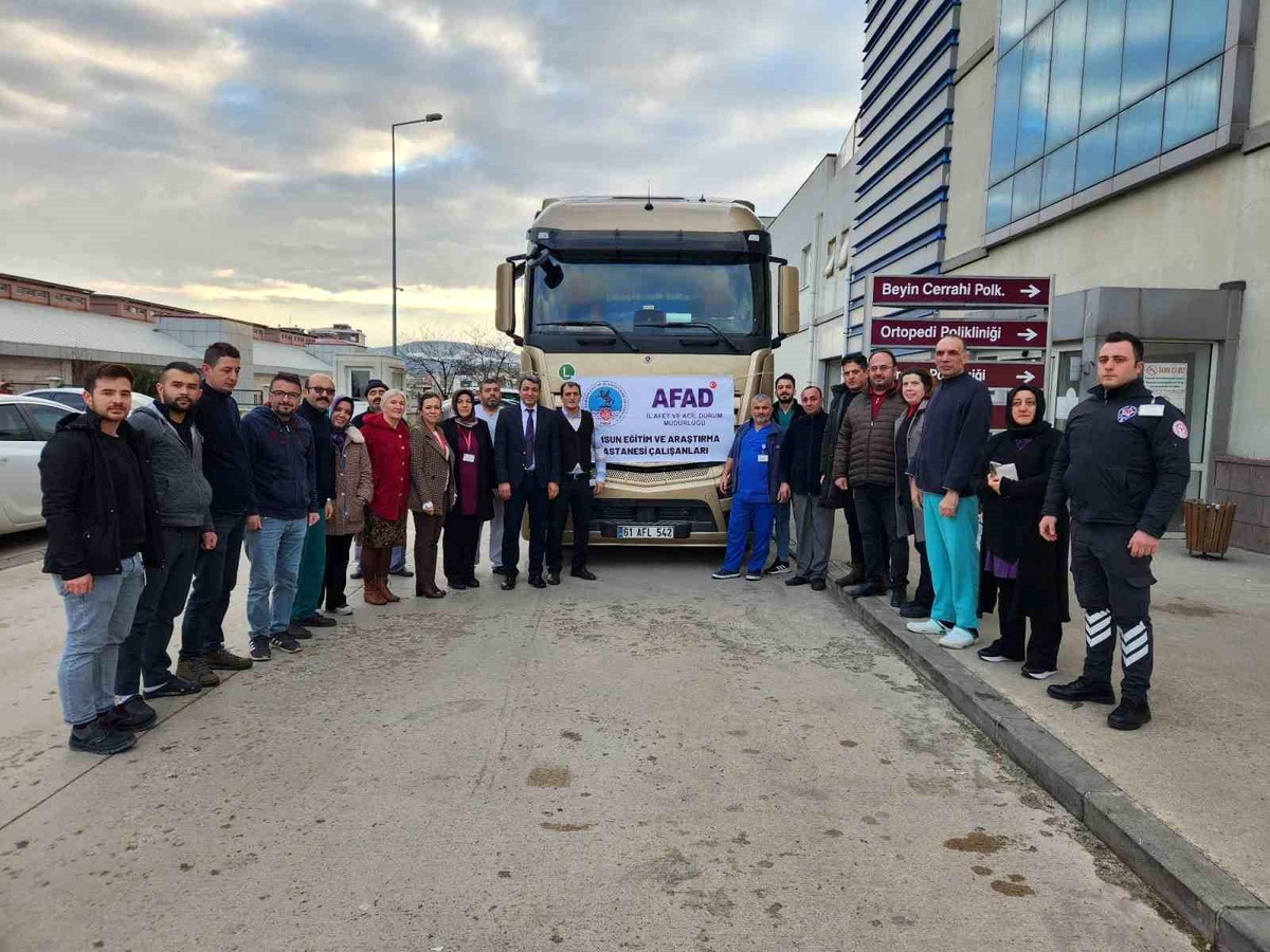 Hastaneden depremzedelere tıbbı malzeme ve gıda desteği