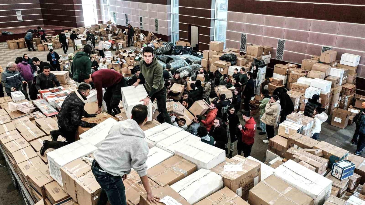 Kahramanmaraş merkezli depremlerde 208 üniversite seferber oldu