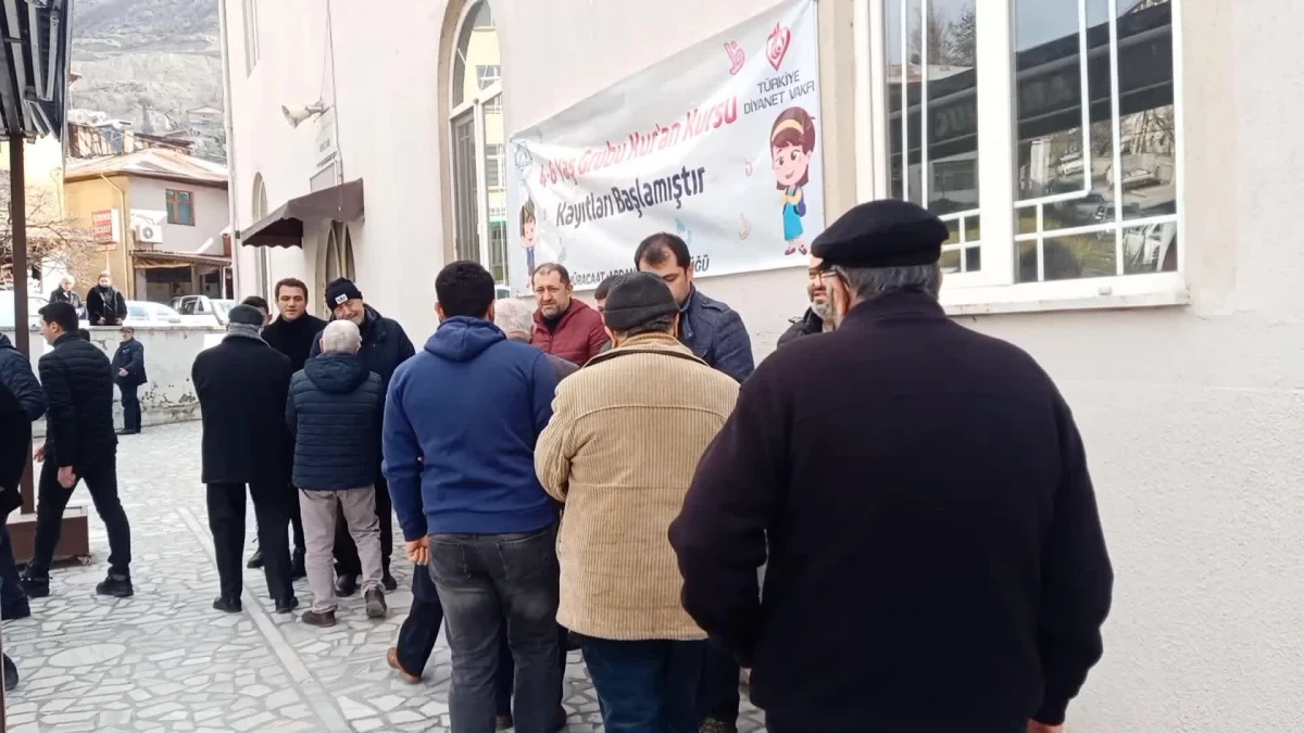 Kahramanmaraş\'ta İlk Depremden Kurtulan Artvinli Erkan Ay, Isınmak İçin Girdiği Lokantada Yakalandığı İkinci Depremde Hayatını Kaybetti