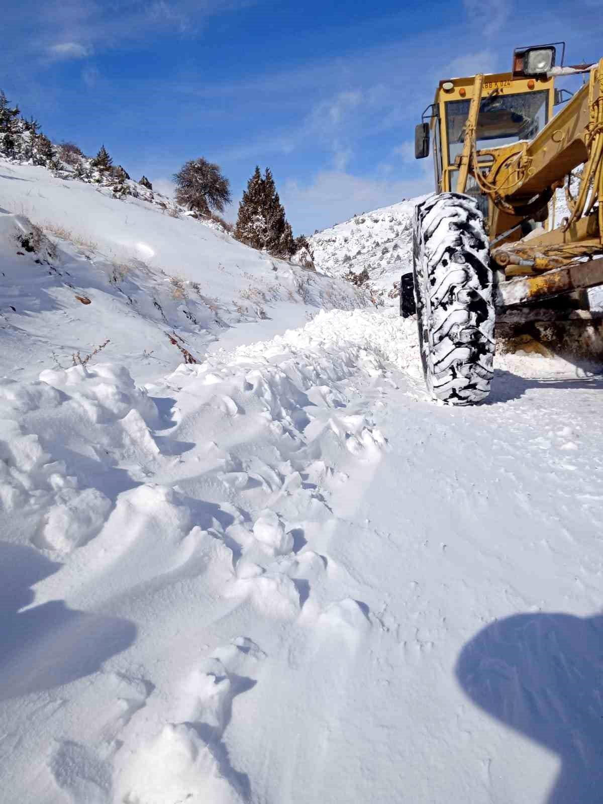 Kapalı 15 Mahalle Yolu Ulaşıma Açıldı