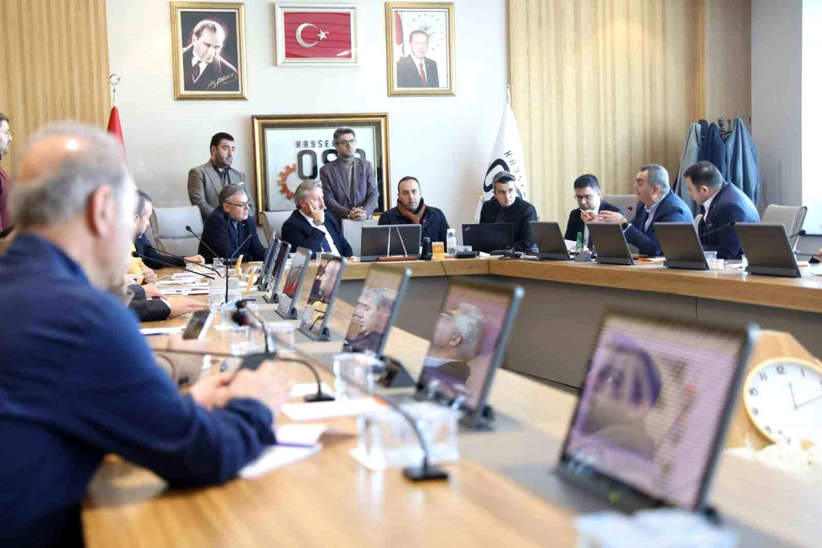 Kayseri deprem Yardım Koordinasyon Merkezi\'nin Aynısının Maraş\'a Kurulması Planlanıyor