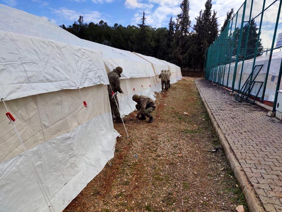 MSB: "Kahramanmaraş\'ta 100 adet çadırın kurulumunu tamamladı"