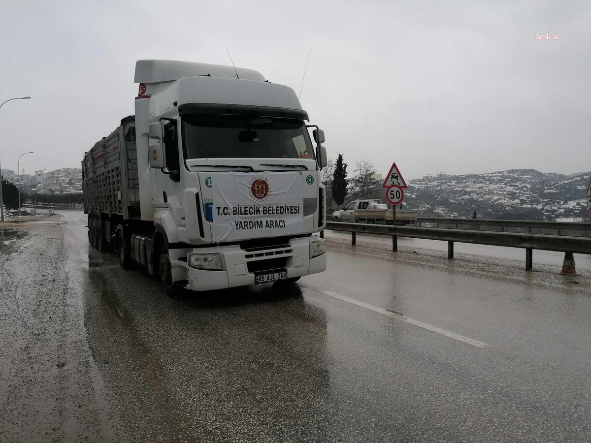 Odun Yüklü 2. Tır, Bilecik\'ten Deprem Bölgesine Doğru Yola Çıktı