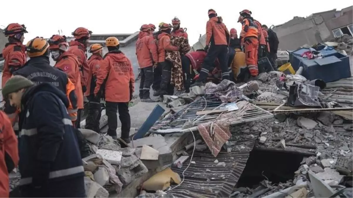 Son Dakika: Depremde hayatını kaybedenlerin sayısı 20 bini geçti