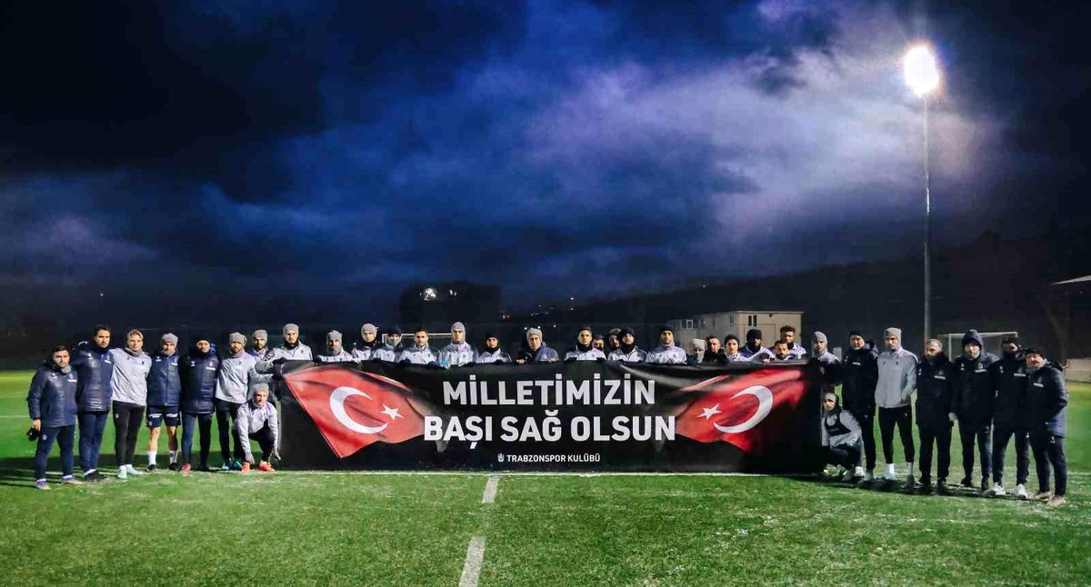 Trabzonspor depremde hayatını kaybedenler için saygı duruşunda bulundu