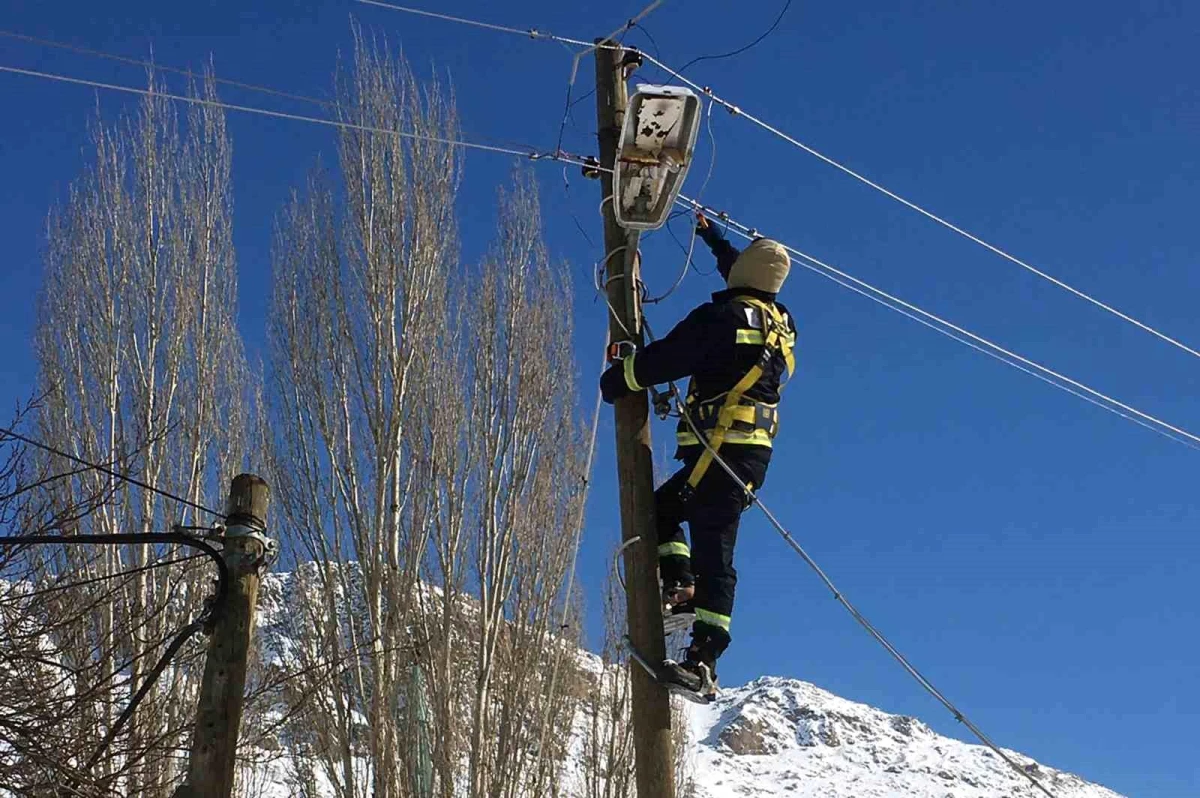 Trakyalı ekipler afet bölgesinde enerji ihtiyacı için çalışıyor