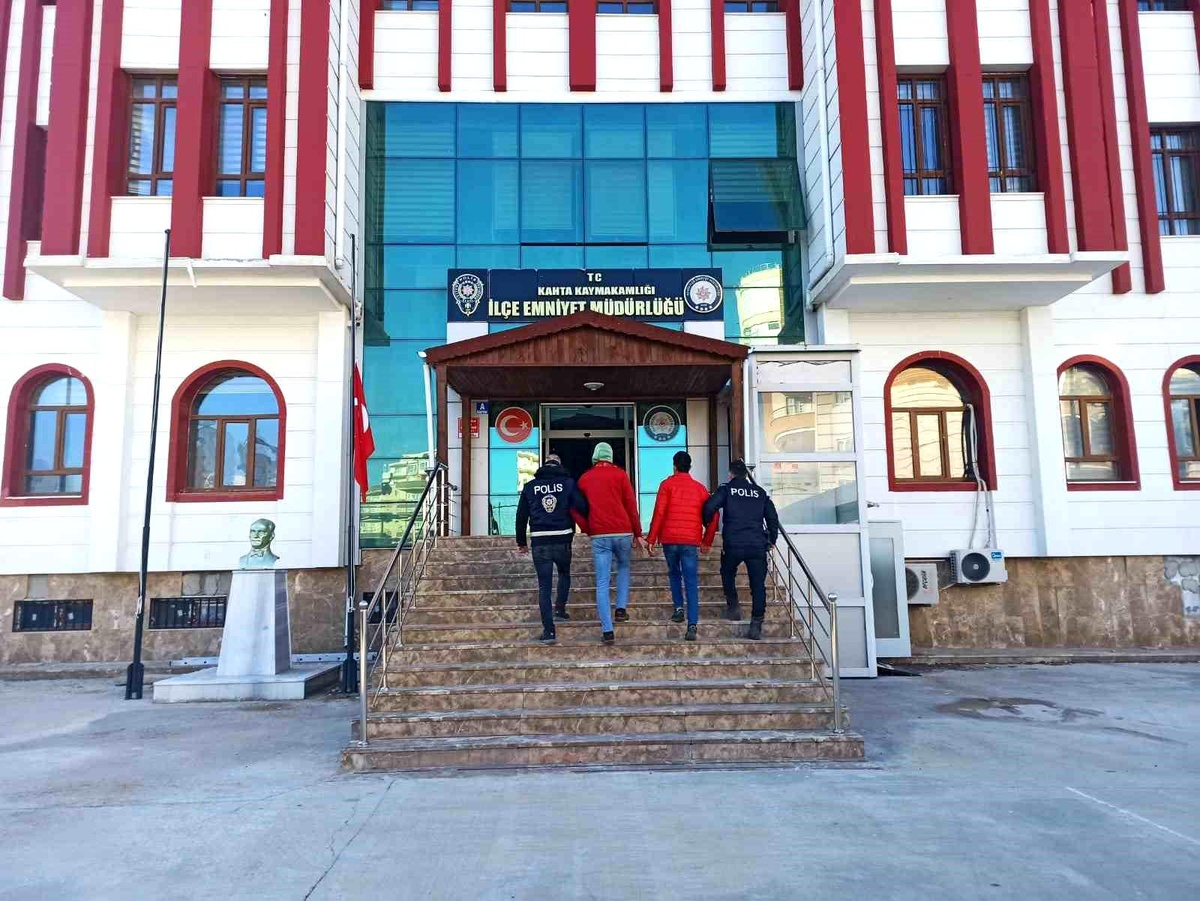 Adıyaman\'da yağmalama yapan 2 kişi yakalandı