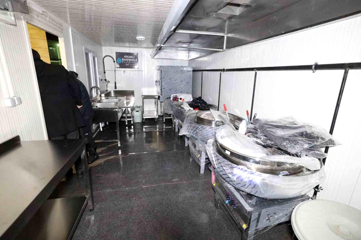 Başiskele Belediyesi Hatay\'a mobil aşevi kuracak