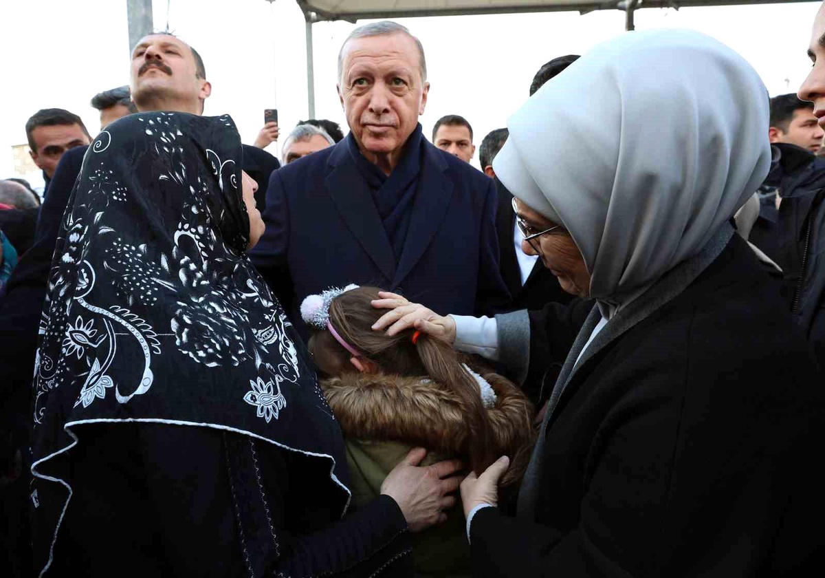 Cumhurbaşkanı Erdoğan: "21 bin 848 vatandaşımız hayatını kaybetti, 80 bin 104 insanımız yaralandı"