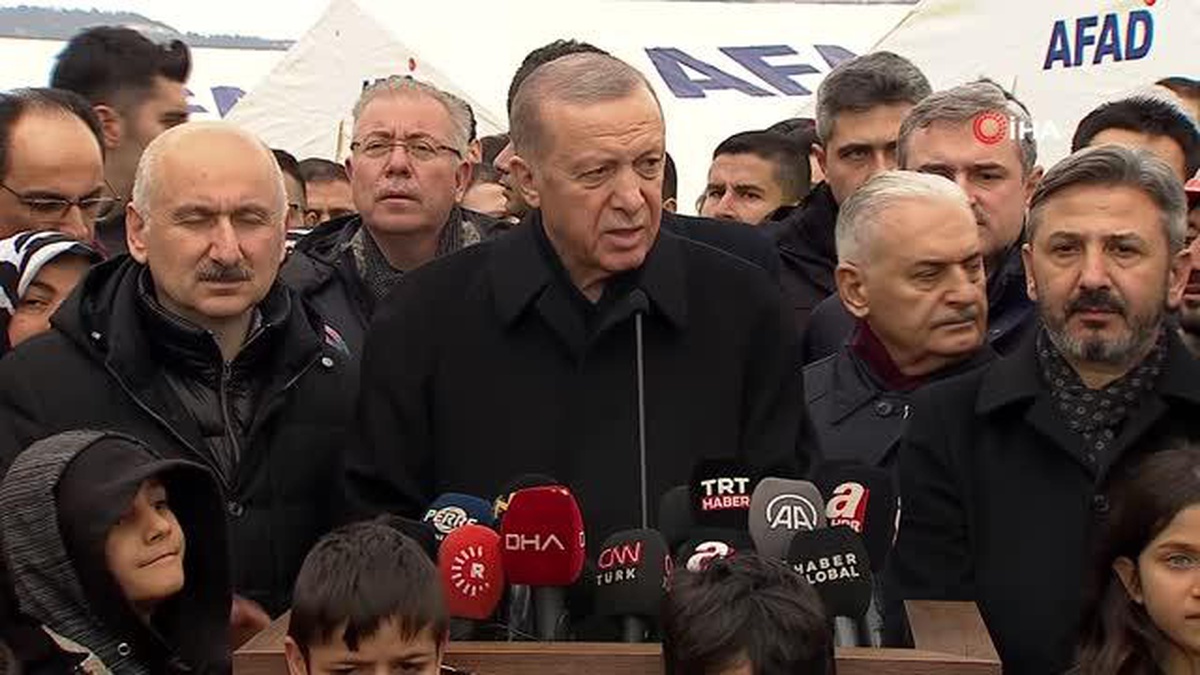 Cumhurbaşkanı Erdoğan \'depremzedelere 1 yıllık kira desteği\' verileceğini açıkladı