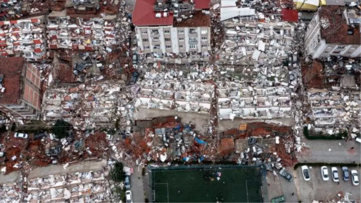 Deprem nedeniyle evsiz kalan vatandaşlar için kampanyalar!