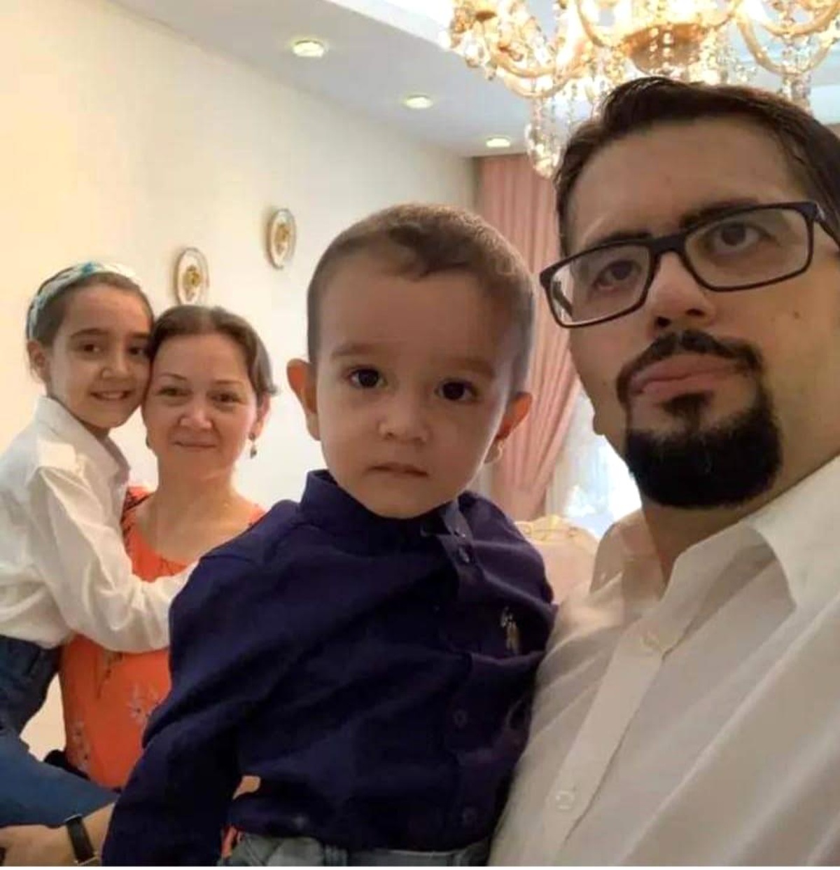 Depremde hayatını kaybeden doktor ve ailesi Aydın\'da defnedilecek