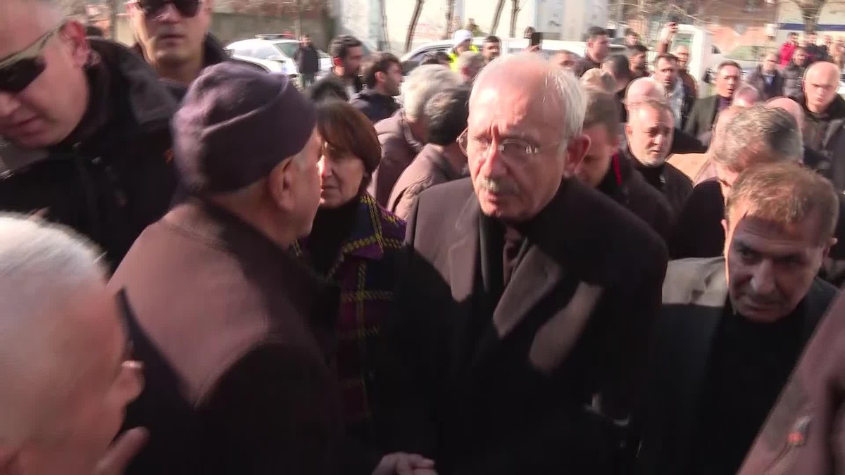 Diyarbakırlı Depremzededen Kılıçdaroğlu\'na: Enkaz Devralacaksınız Ama Biz Küllerimizden Doğacağız. Sizin Arkanızdayız