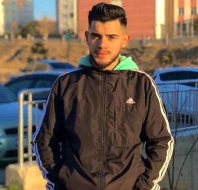 Fotoğraf krizi cinayetle bitti! Gözü dönen baba, kızının erkek arkadaşını öldürdü Fotoğraf krizi cinayetle bitti! Gözü dönen baba, kızının erkek arkadaşını öldürdü