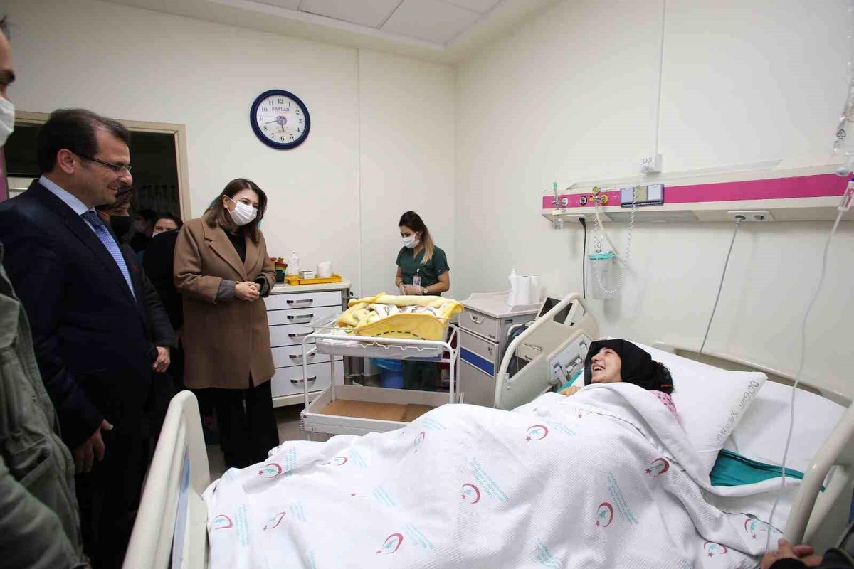 Hataylı depremzede Amasya\'da doğum yaptı