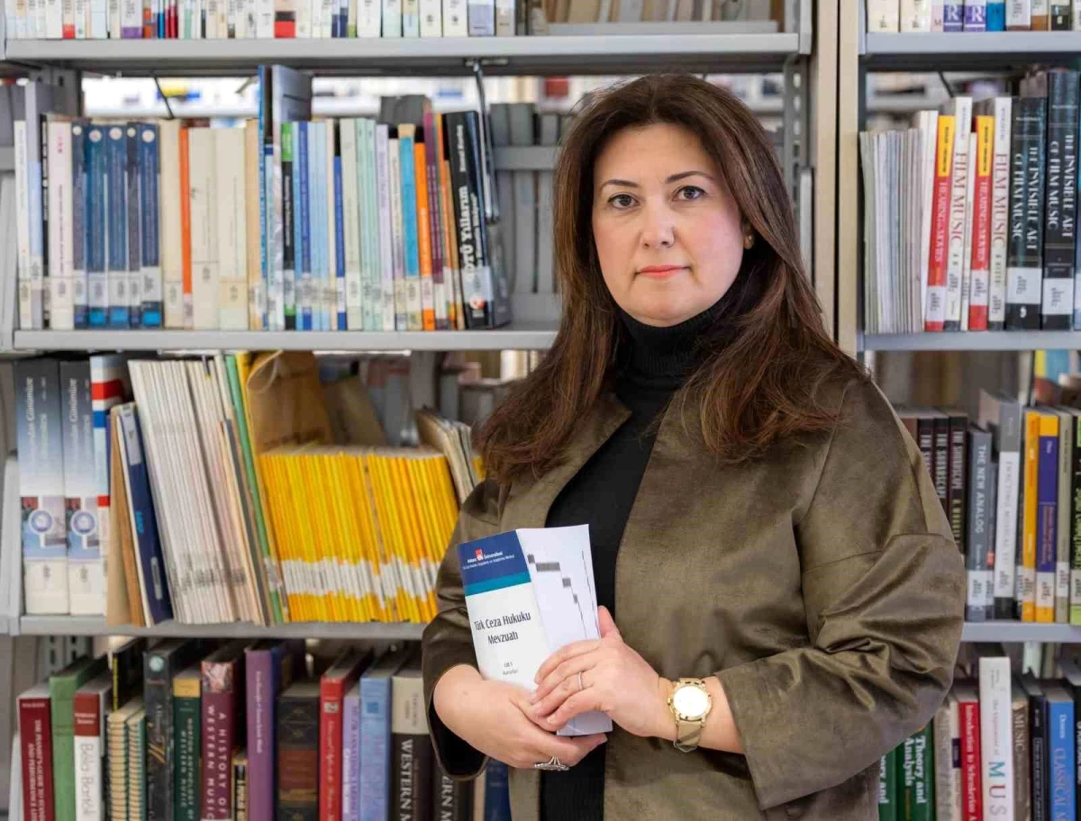 Uzman hukukçu Prof. Dr. Dönmez\'den yağma suçuna üst sınırdan ceza açıklaması Açıklaması