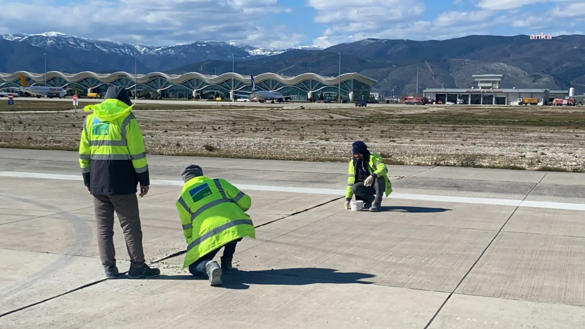 HATAY HAVALİMANI\'NIN 24 SAAT İÇİNDE AÇILMASI PLANLANIYOR