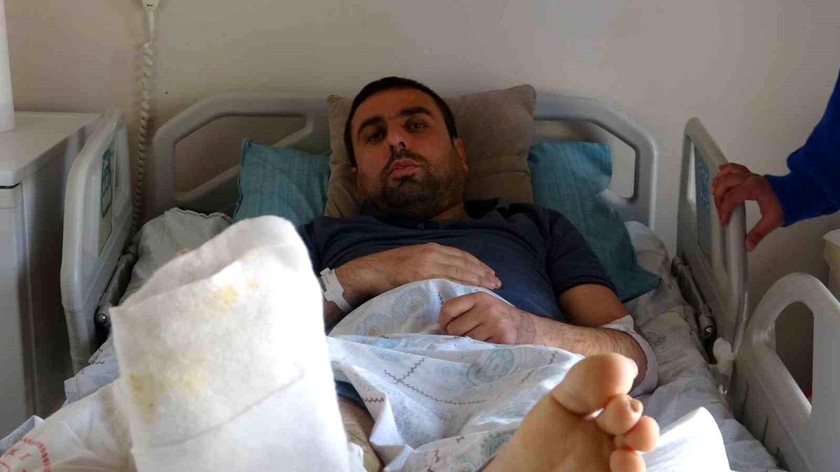 İkinci kattan atladı, enkazın altında kalmaktan kurtuldu