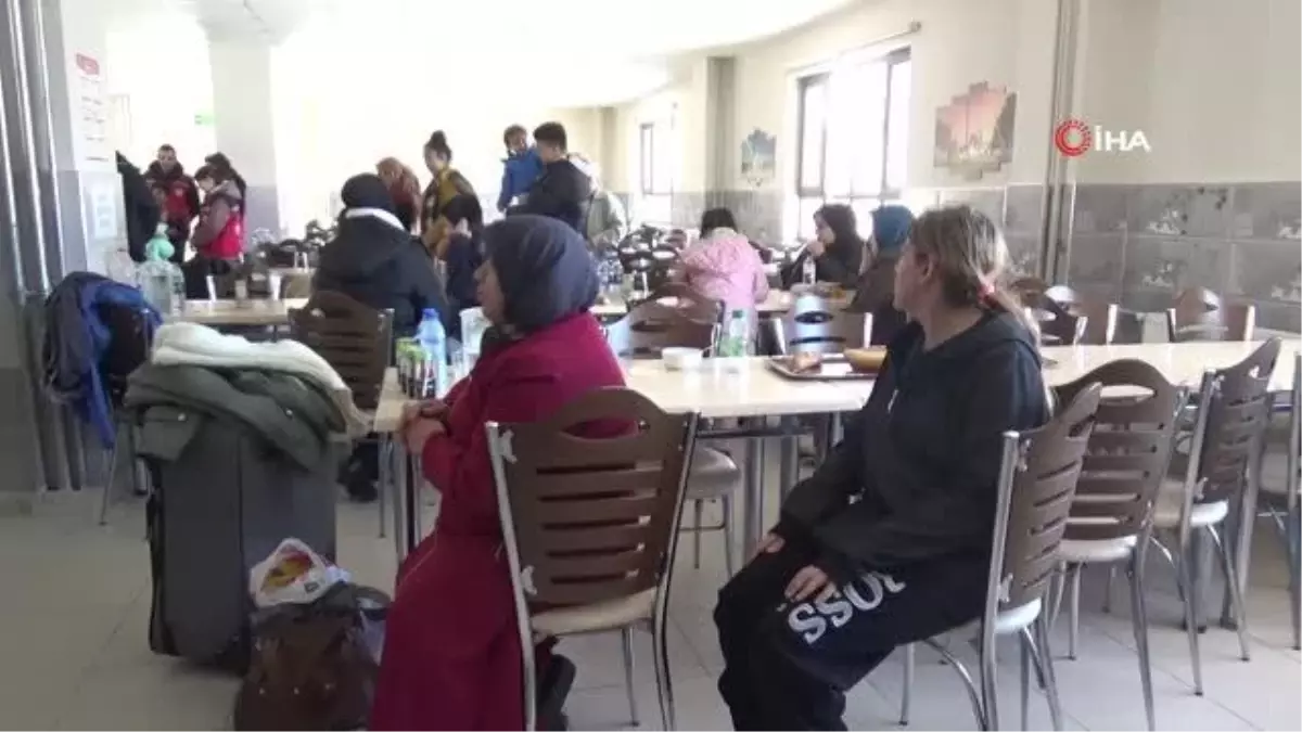 Konya\'da depremzedeler yurtlara yerleştirilmeye başlandı