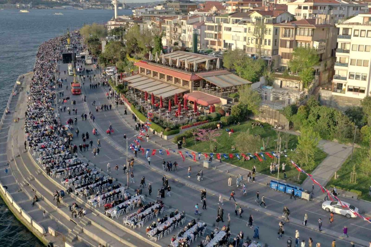 Üsküdar Belediyesi ramazanda iftar çadırlarını deprem bölgelerine kuracak
