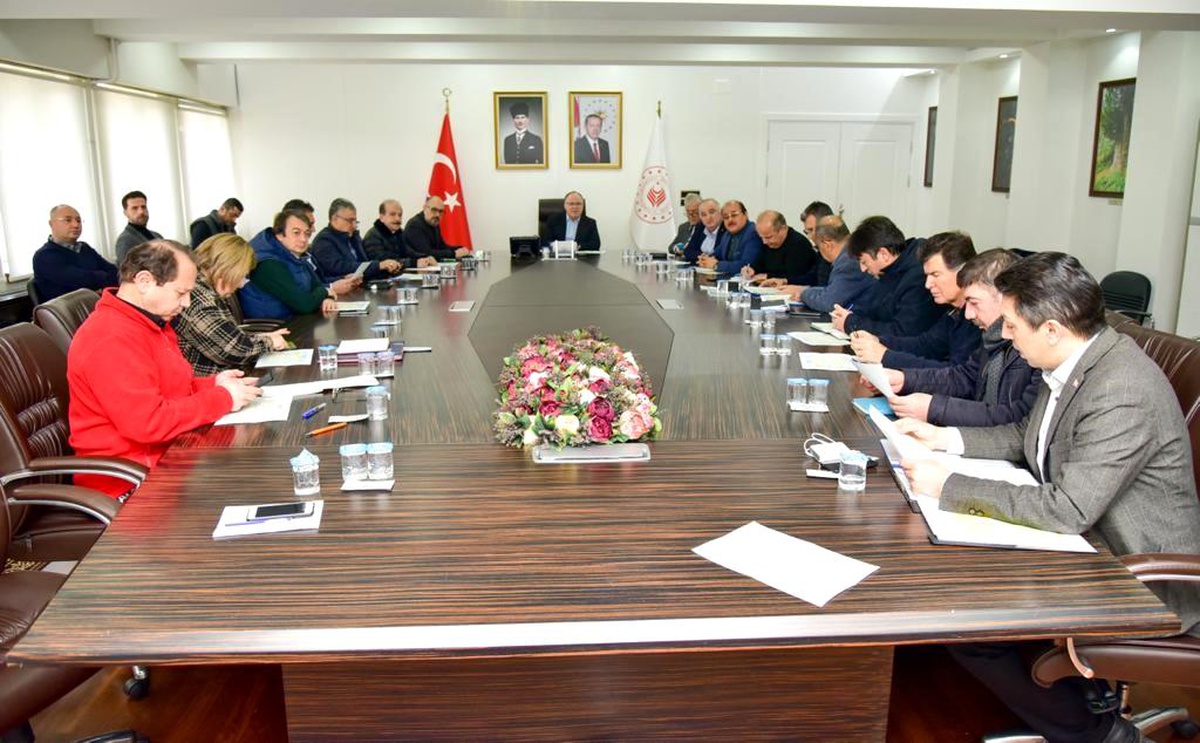 Vali Tutulmaz başkanlığında deprem bölgesindeki ihtiyaçları görüştüler
