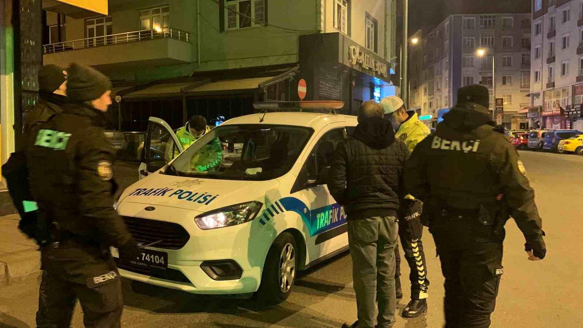 Yasal sınırın üzerinde alkollü çıktığını duyan sürücü: "İki birada bu kadar çıkıyor mu ya"