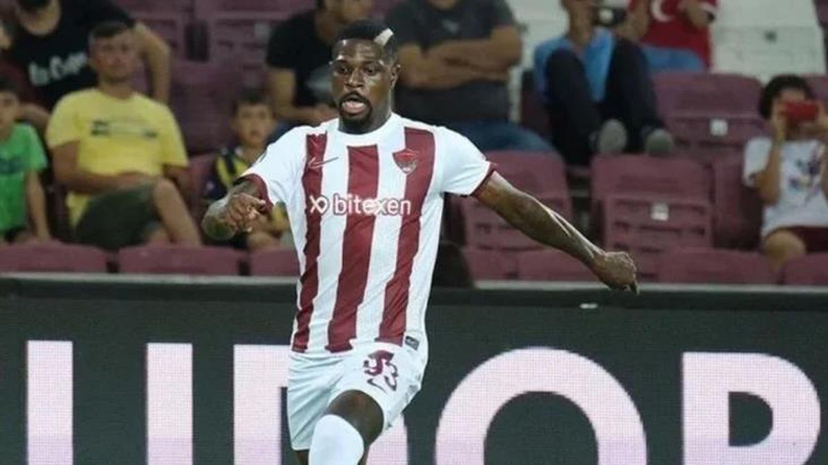 Hayatını sabah namazına borçlu! Hataysporlu futbolcu depremde canını saniyelerle kurtardı