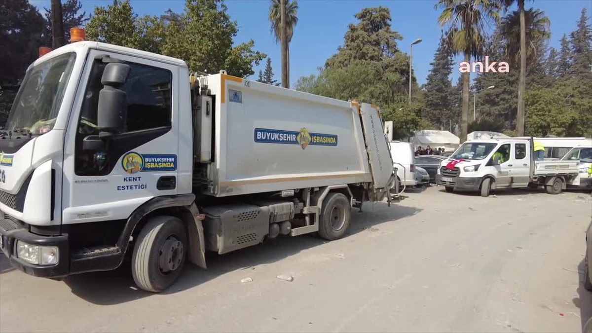 Ankara Büyükşehir Belediyesi, Salgın Riskine Karşı Deprem Bölgesinde Temizlik Çalışmalarına Başladı