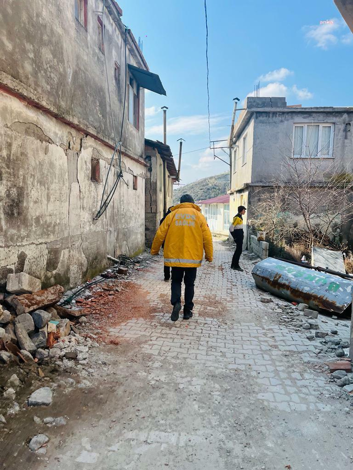 Antalya Büyükşehir Belediyesi\'nin Sağlık Ekipleri, Deprem Bölgesi Hatay\'da Çalışmaya Devam Ediyor