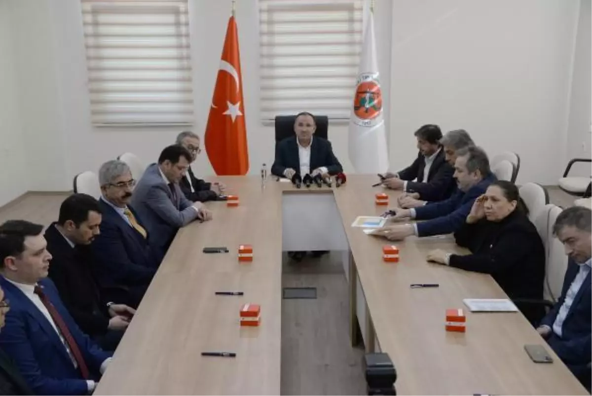 Bakan Bozdağ: Deprem bölgelerinde davalar 2 ay ertelendi