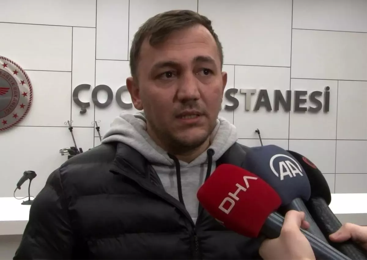 Enkazdan çıkarılan 11 aylık Berk bebeğin eniştesi: "Aile Hatay\'a tatile gitmişti. Annesini ve ablasını kaybettik"