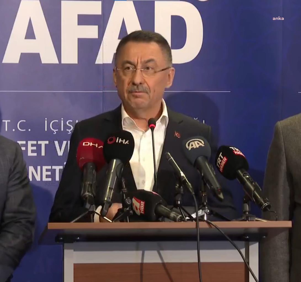 Fuat Oktay, 11 Şubat Saat 23.55\'te Açıkladı: "Sayı Artmaya Devam Ediyor, Hayatını Kaybedenlerin Sayısı 24 Bin 617"