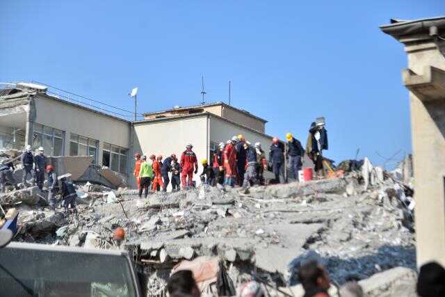 Hatay'da yıkılan hastanenin deprem dayanıklılık testi raporu olumsuz gelmiş: Bu resmen cinayete teşebbüs Hatay'da yıkılan hastanenin deprem dayanıklılık testi raporu olumsuz gelmiş: Bu resmen cinayete teşebbüs