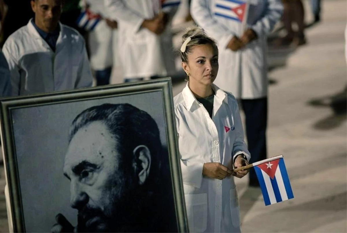 Küba Türkiye\'ye 32 kişilik sağlık ekibi gönderdi