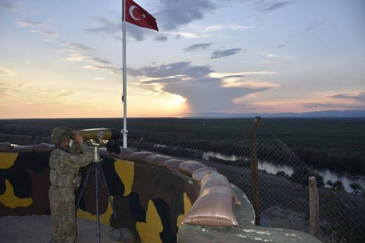Yunanistan\'a kaçmaya çalışan 4 terörist yakalandı