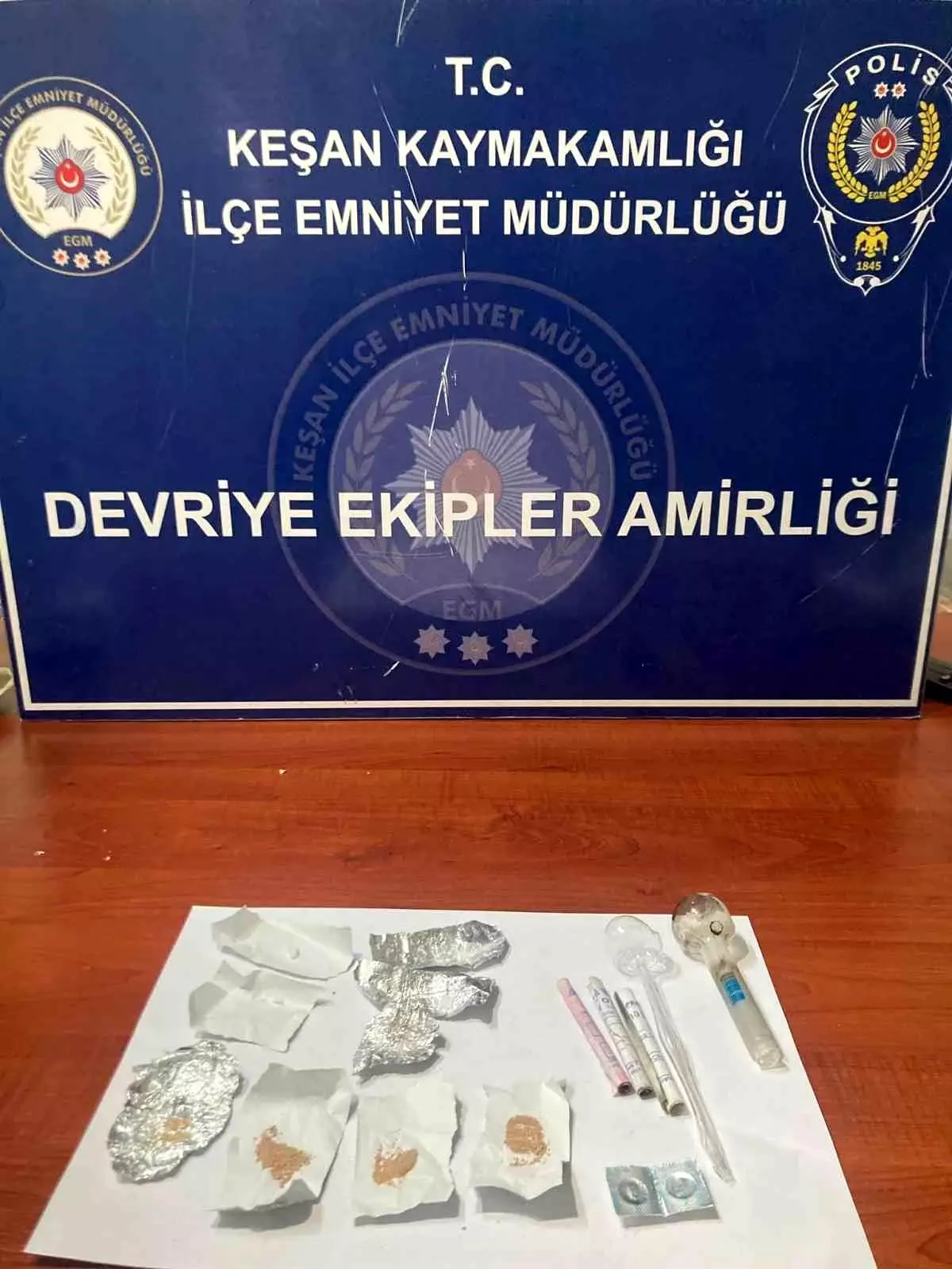 Polisin durdurduğu şüpheliden uyuşturucu çıktı