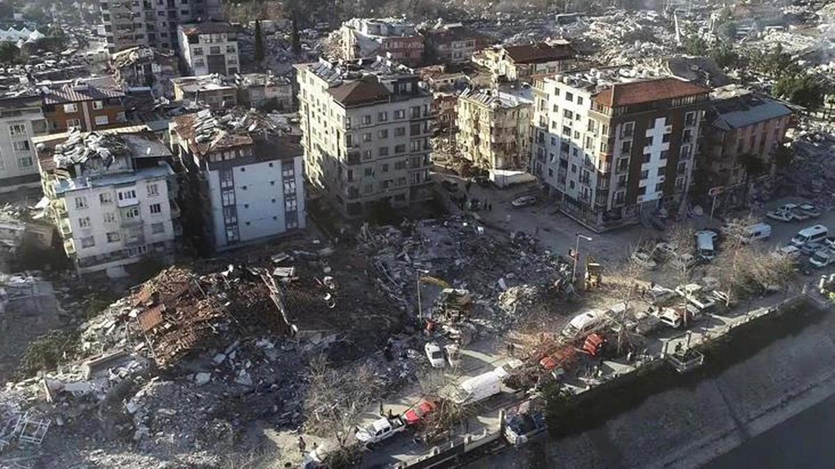 Son Dakika! Depremin vurduğu 10 ilde eğitime verilen ara 1 Mart'a kadar uzatıldı