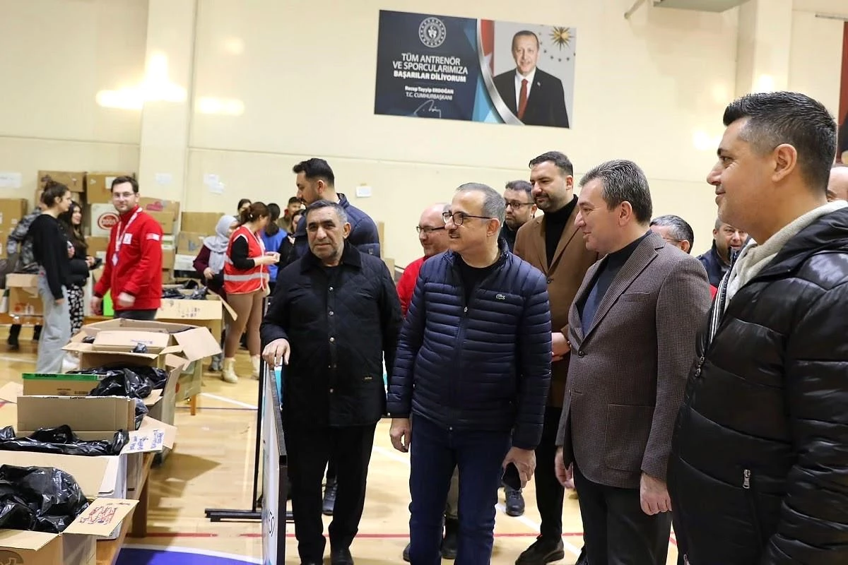 AK Parti İl Başkanı Sürekli, Bergama ve Kınık belediyelerini ziyaret etti