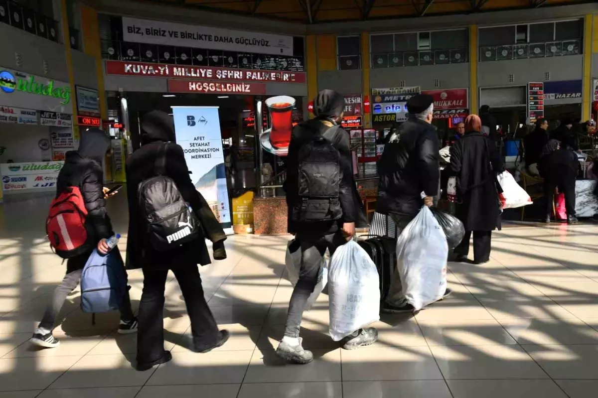 Balıkesir, depremzedeleri bağrına bastı